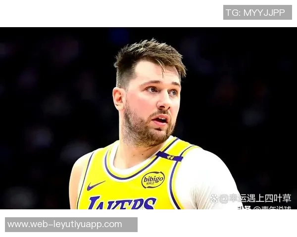 NBA官方称赞东契奇表现如巅峰湖人球队状态持续上升引发关注 NBA官方称赞东契奇表现如巅峰湖人球队状态持续上升引发关注