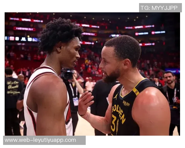 独行侠宣布裁掉小丹尼斯史密斯班顿与厄尔三名球员以调整阵容