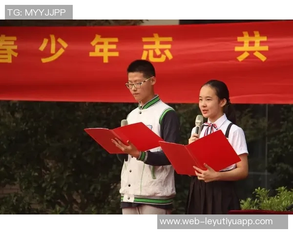 直播吧公益活动走进成都校园杨晨徐亮携手共筑体育梦想 直播吧公益活动走进成都校园杨晨徐亮携手共筑体育梦想