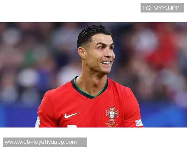 C罗坦言愿为国家队奉献一生不再效力任何俱乐部 C罗坦言愿为国家队奉献一生不再效力任何俱乐部